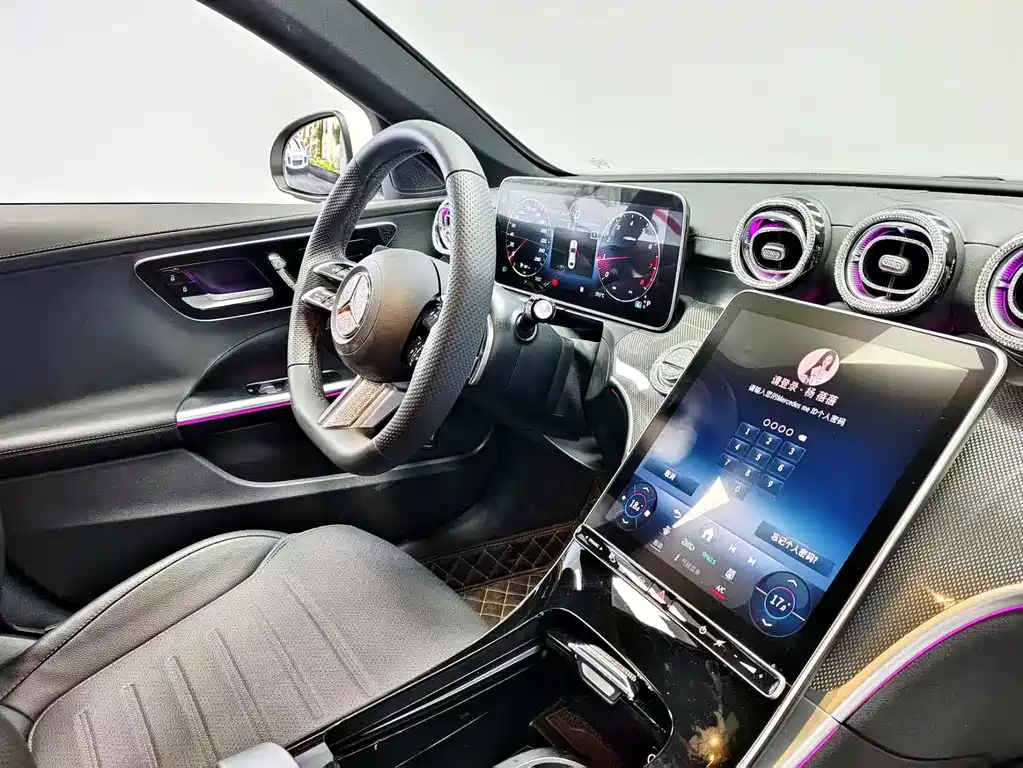 Mercedes-Benz C-Class 2023 — фото 11