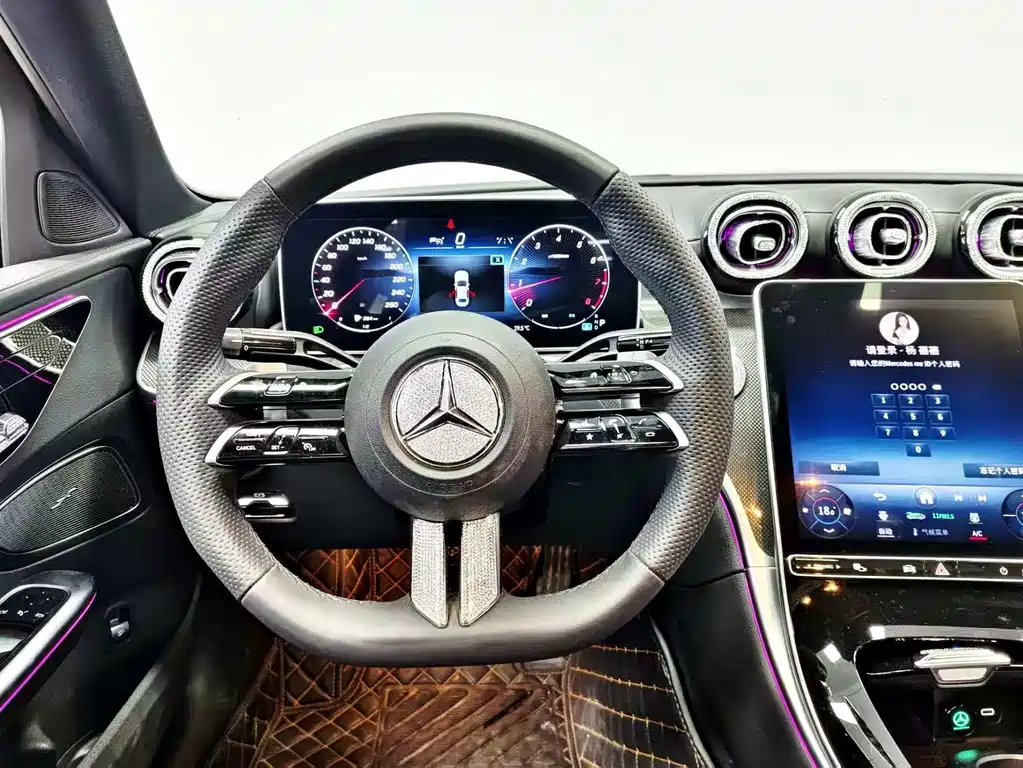 Mercedes-Benz C-Class 2023 — фото 10