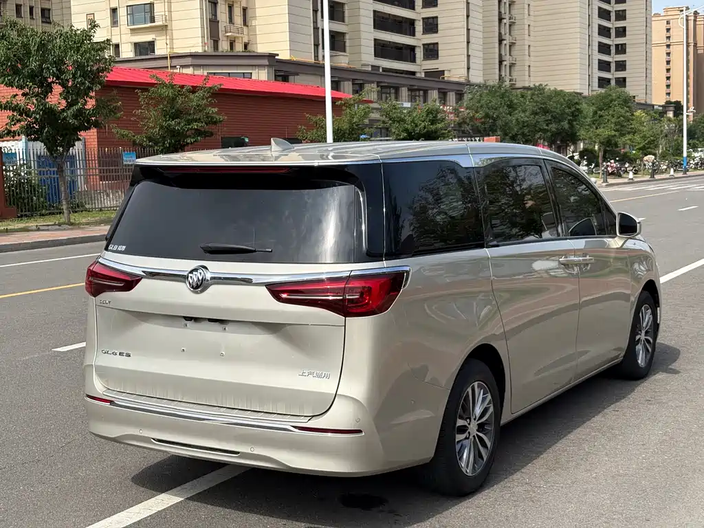Buick GL8 2021