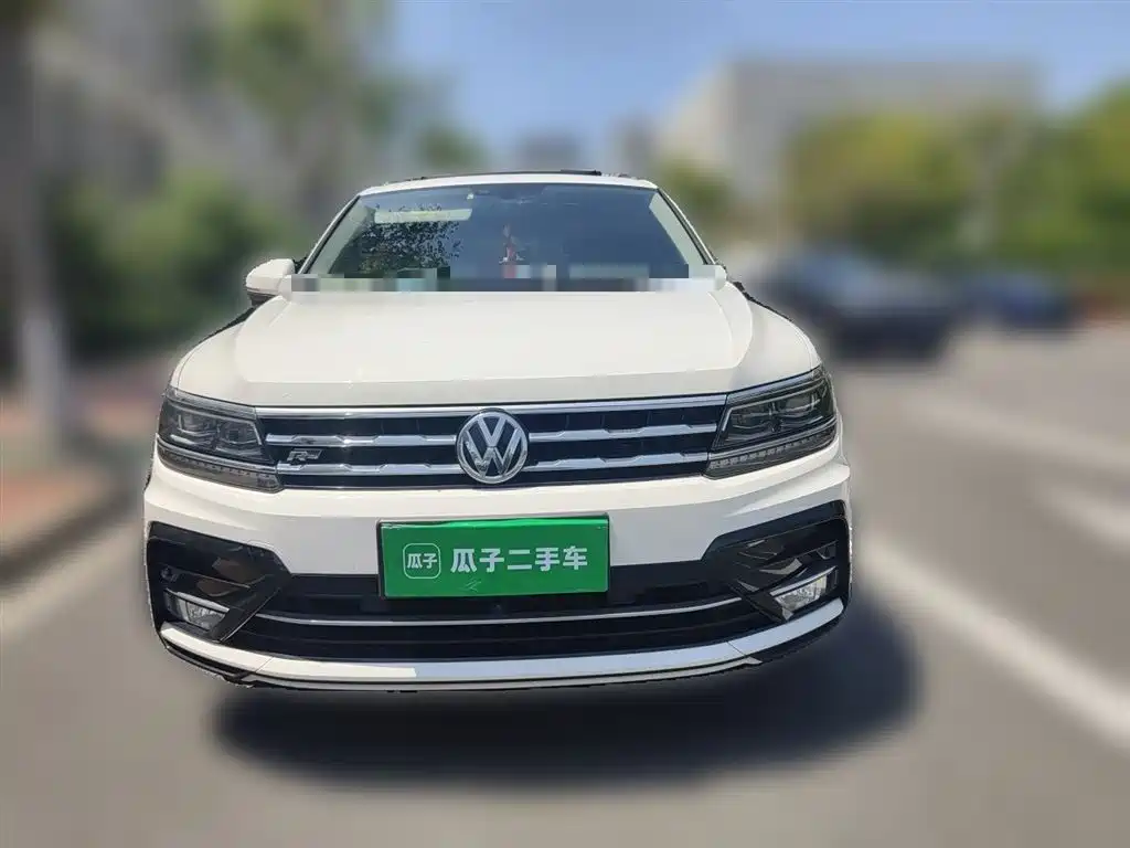 Volkswagen Tiguan L 2020 — фото 24
