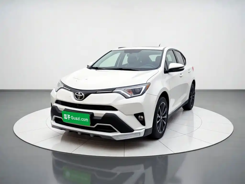 Toyota RAV4 2017 — фото 24