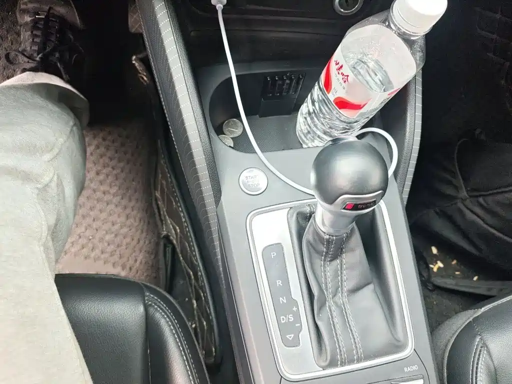Audi Q2L 2023