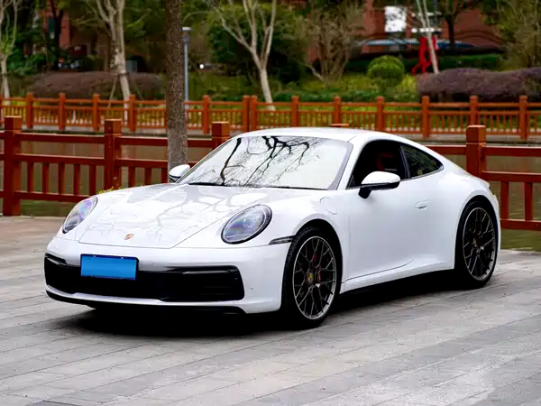 Porsche 911 2020