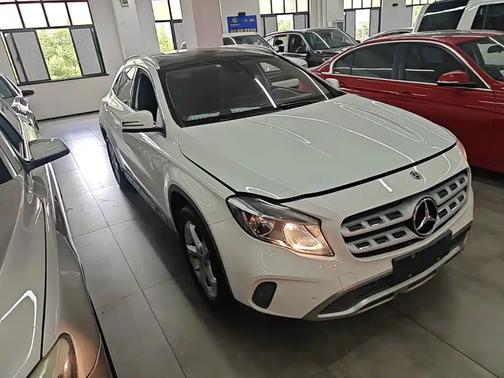 Mercedes-Benz GLA 2018 — фото 4