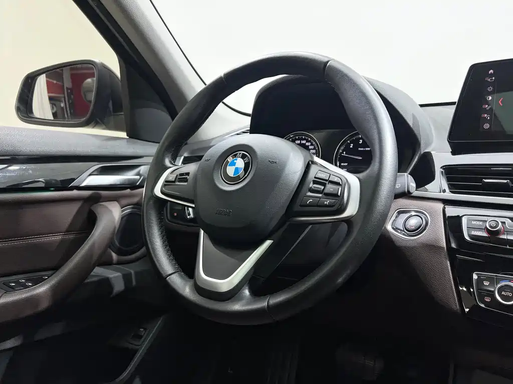 BMW X1 2020 — фото 12