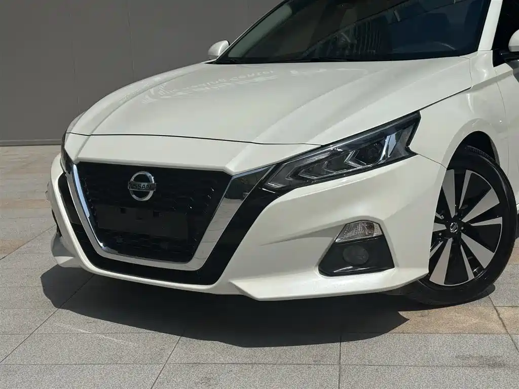 Nissan Teana 2022 — фото 19