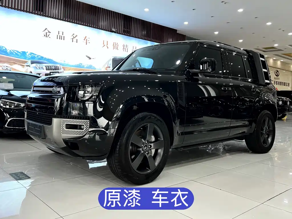 Land Rover Defender 2024 — фото 1