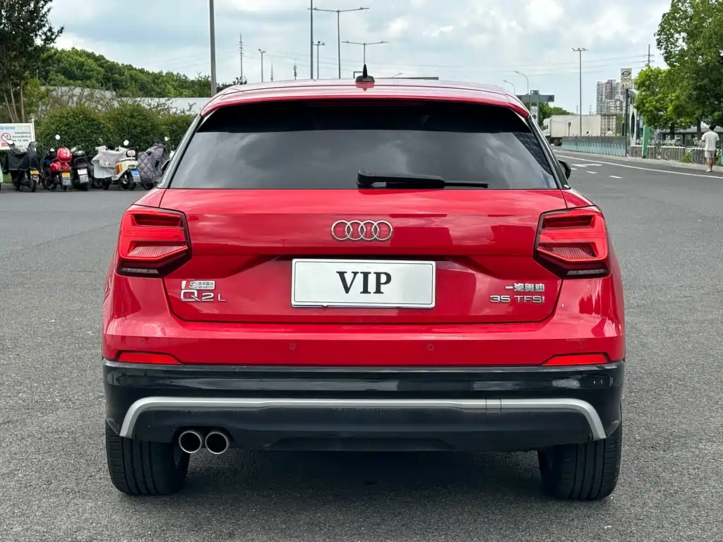 Audi Q2L 2020 — фото 5