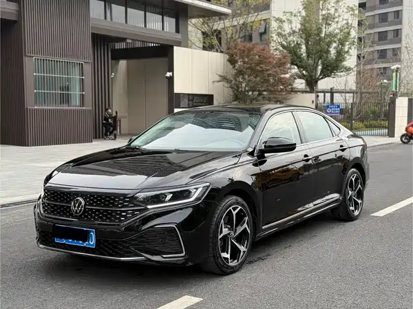Volkswagen Passat 2024