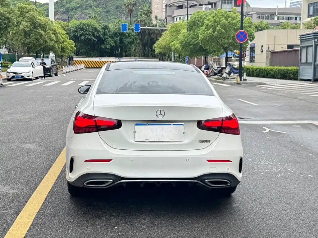Mercedes-Benz A-Class 2024 — фото 15