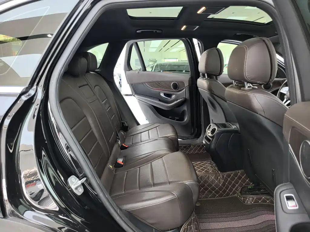 Mercedes-Benz GLC 2020 — фото 11