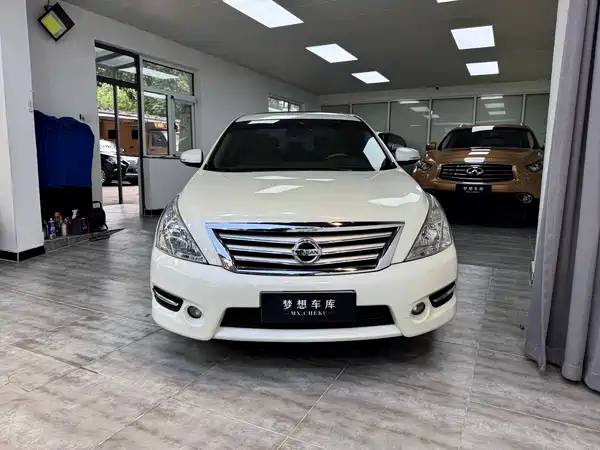 Nissan Teana 2012