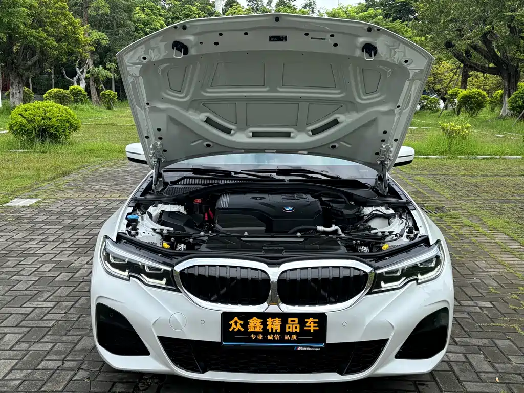BMW 3 Series 2021 — фото 14