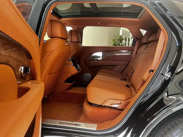 Bentley Bentayga 2025