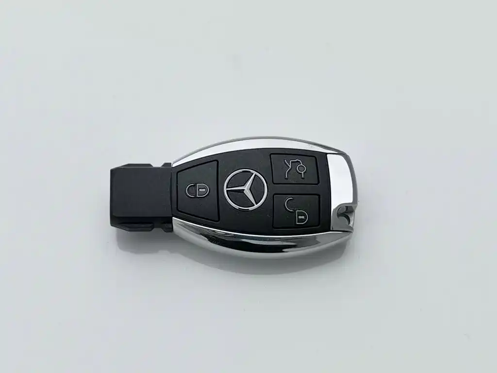 Mercedes-Benz C-Class 2017 — фото 19