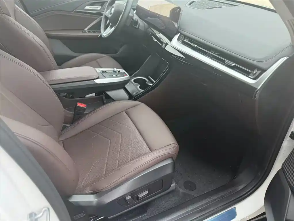 BMW X1 2025 — фото 10