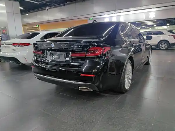 BMW 5 Series 2021