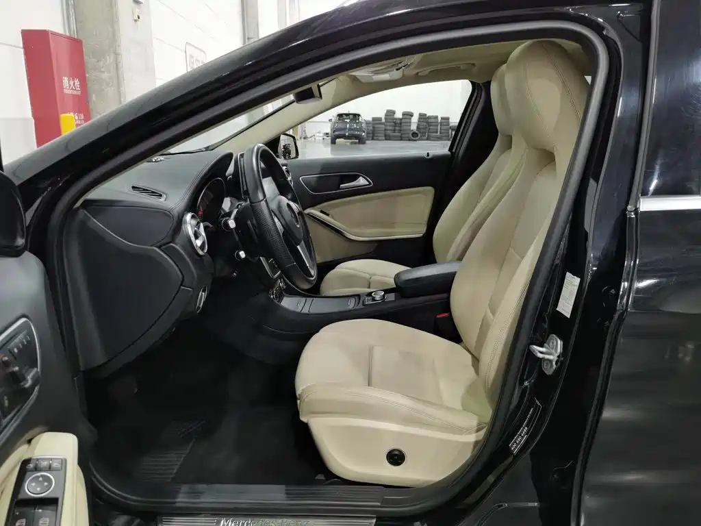 Mercedes-Benz GLA 2016 — фото 10