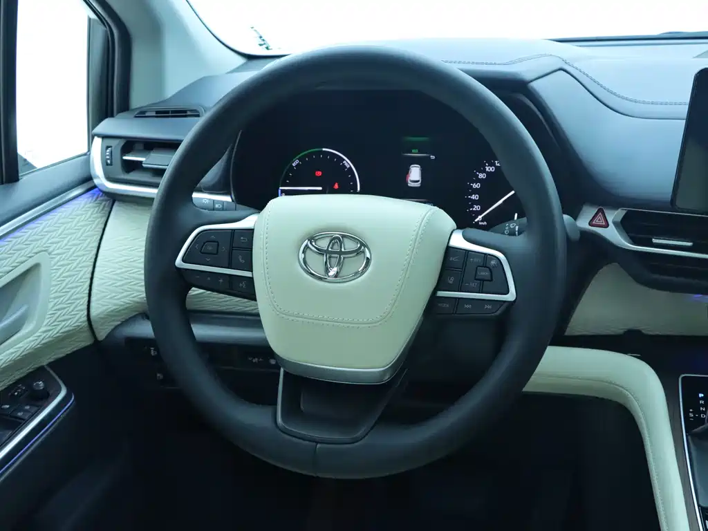 Toyota Sienna 2025 — фото 23