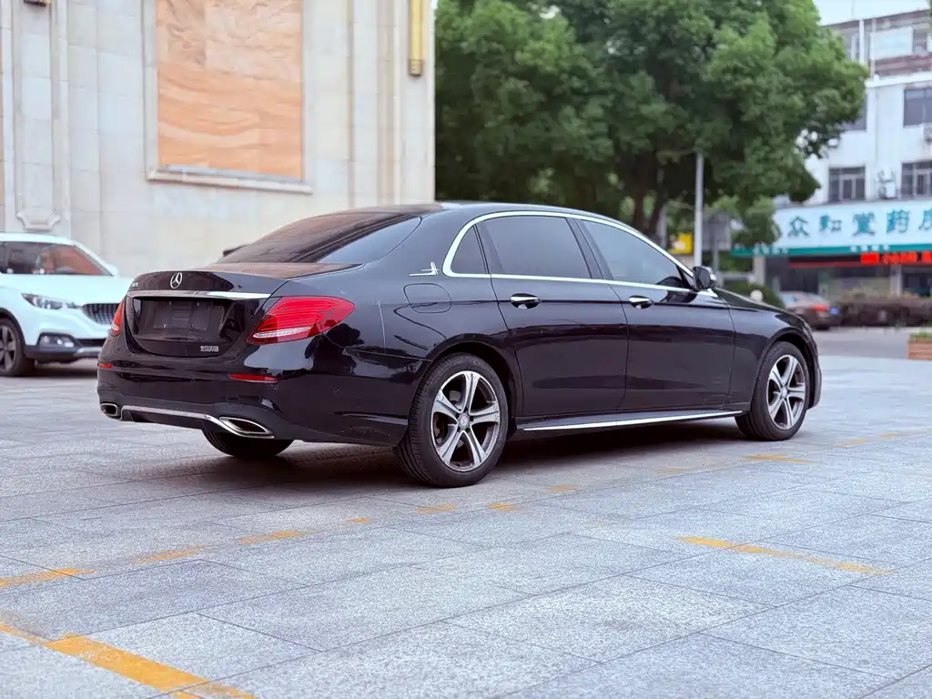 Mercedes-Benz E-Class 2016