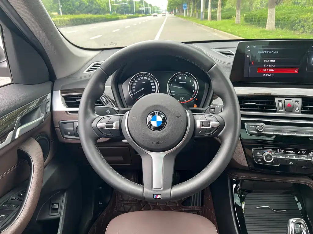 BMW X1 2020 — фото 12