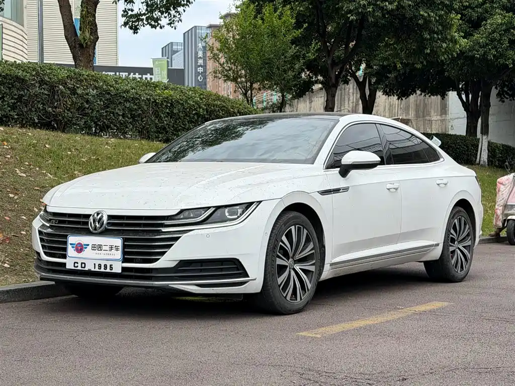 Volkswagen CC 2020 — фото 1