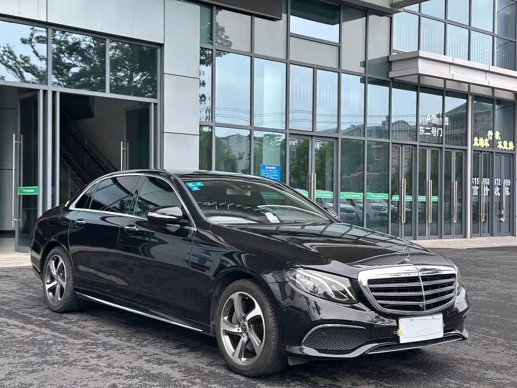 Mercedes-Benz E-Class 2018 — фото 3