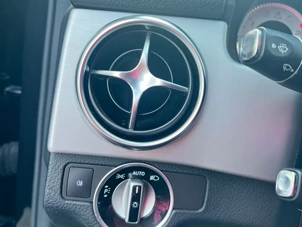Mercedes-Benz GLK-Class 2015 — фото 24