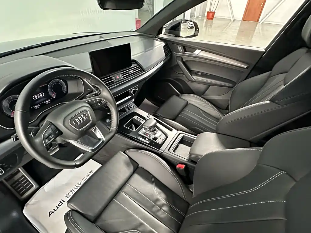Audi Q5L 2024 — фото 8