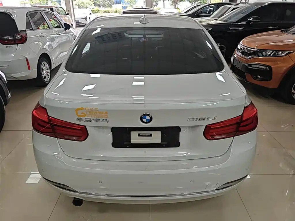 BMW 3 Series 2016 — фото 6