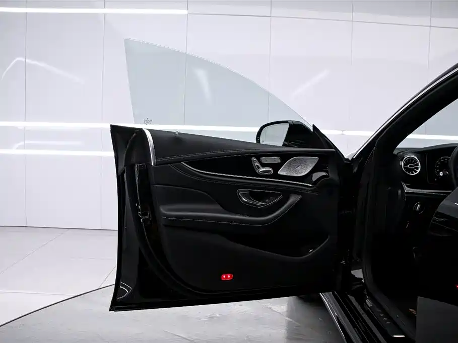 Mercedes-Benz AMG GT 2021 — фото 11