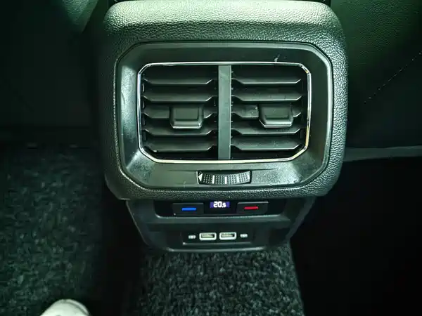 Volkswagen Tiguan L 2020