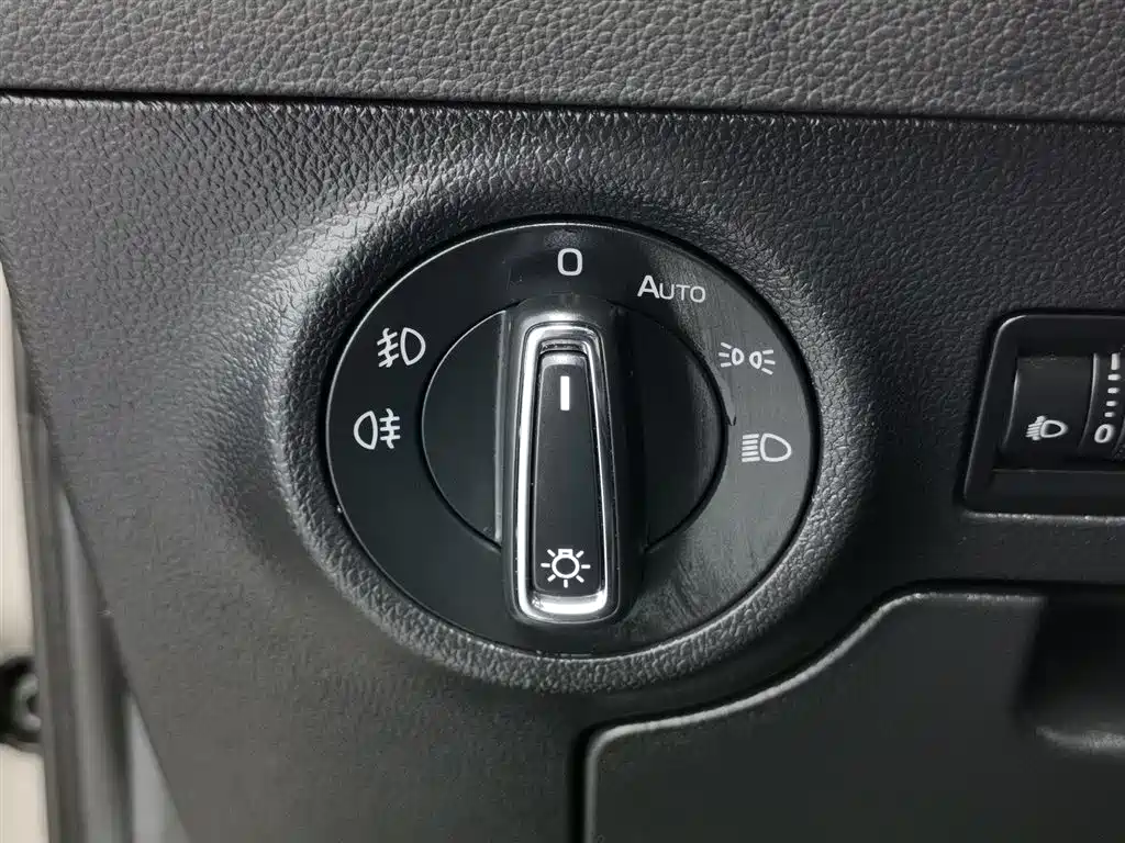 Skoda Karoq 2021 — фото 21
