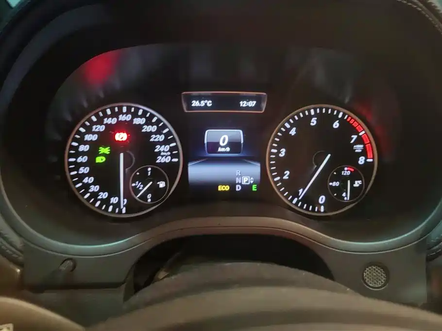 Mercedes-Benz B-Class 2014 — фото 14