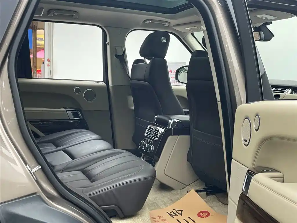 Land Rover Range Rover 2016 — фото 12