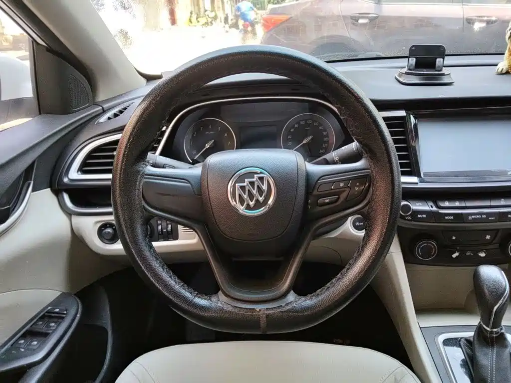 Buick Excelle GT 2015 — фото 11