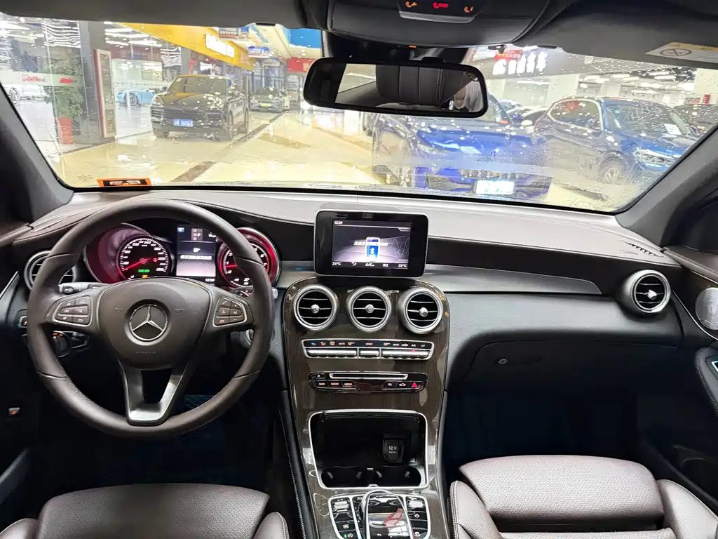 Mercedes-Benz GLC 2019