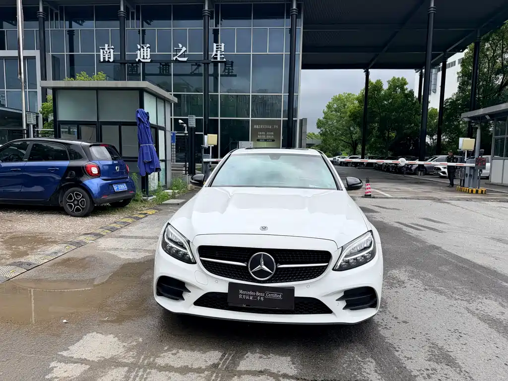 Mercedes-Benz C-Class 2021