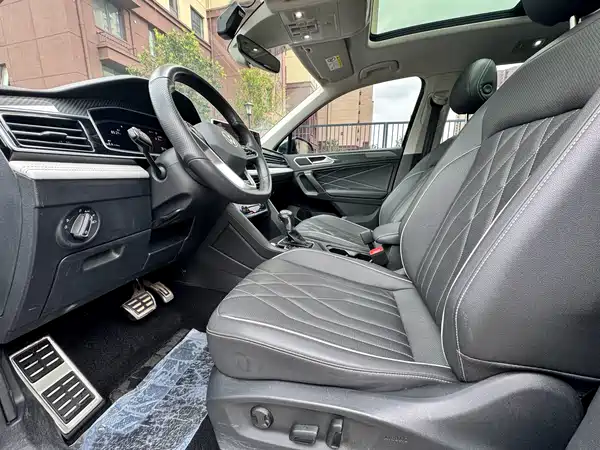 Volkswagen Tiguan L 2023