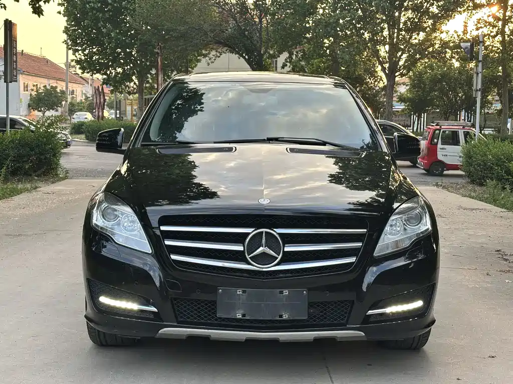 Mercedes-Benz R-Class 2017 — фото 2