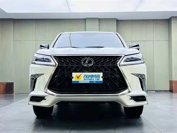 Lexus LX 2019