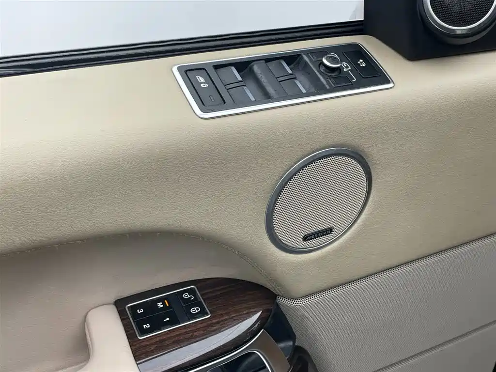 Land Rover Range Rover 2016 — фото 10