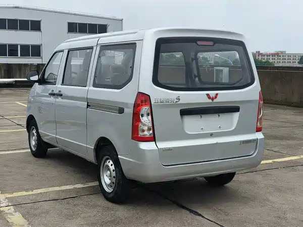 Wuling Rongguang 2018