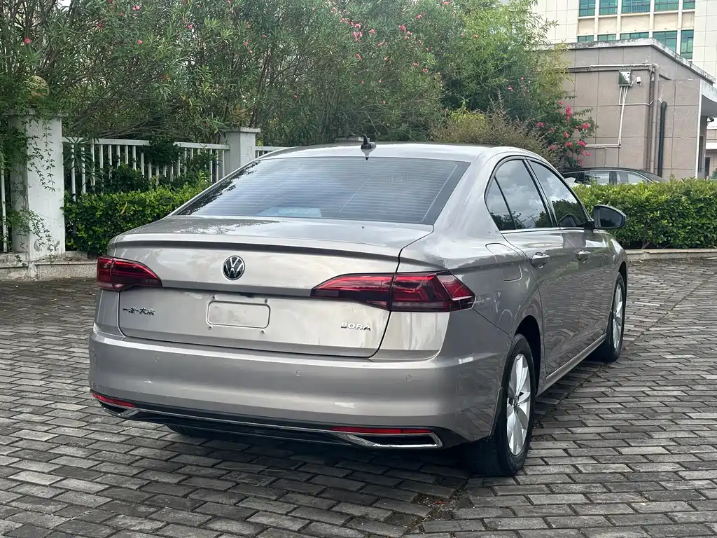 Volkswagen Bora 2021