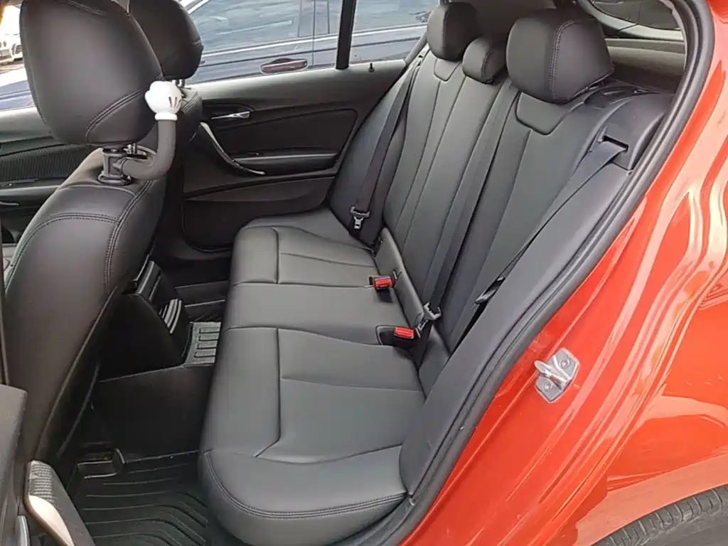 BMW 1 Series 2015 — фото 17