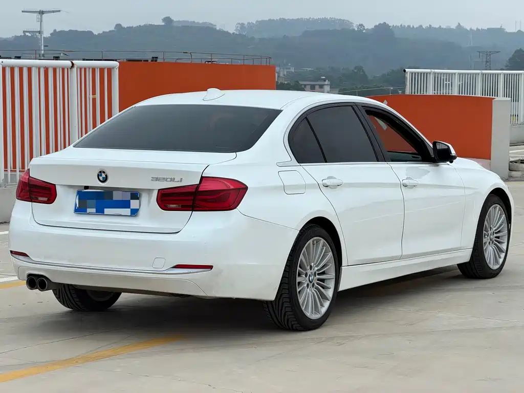 BMW 3 Series 2018