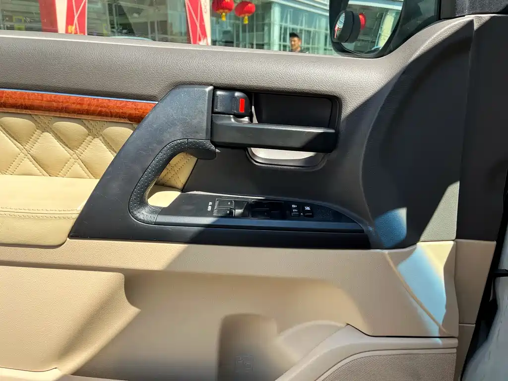 Toyota Land Cruiser 2015 — фото 13