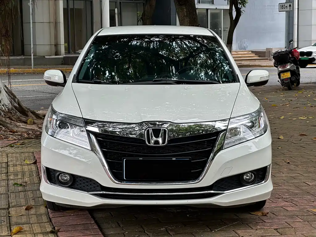 Honda Crider 2017