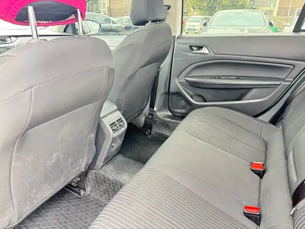Peugeot 408 2017