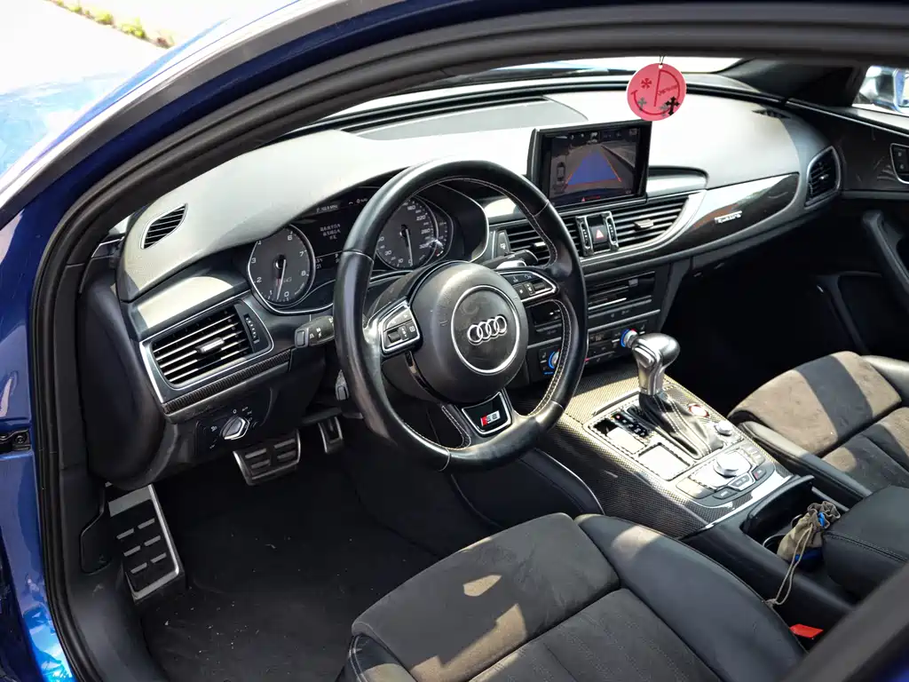 Audi S6 2015 — фото 14